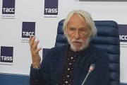 Пьер Ришар, пресс конференция